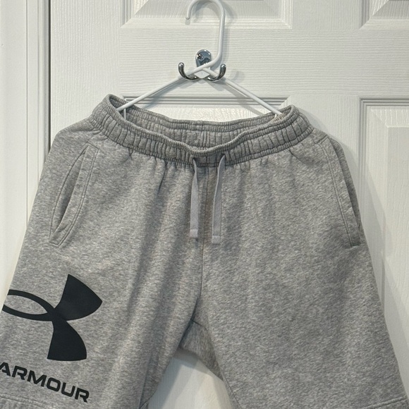 Under Armour Other - Under Armour Men's Athletic Gray Shorts